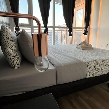 Cozy Condo In Downtown Toronto + Free Parking Buitenkant foto