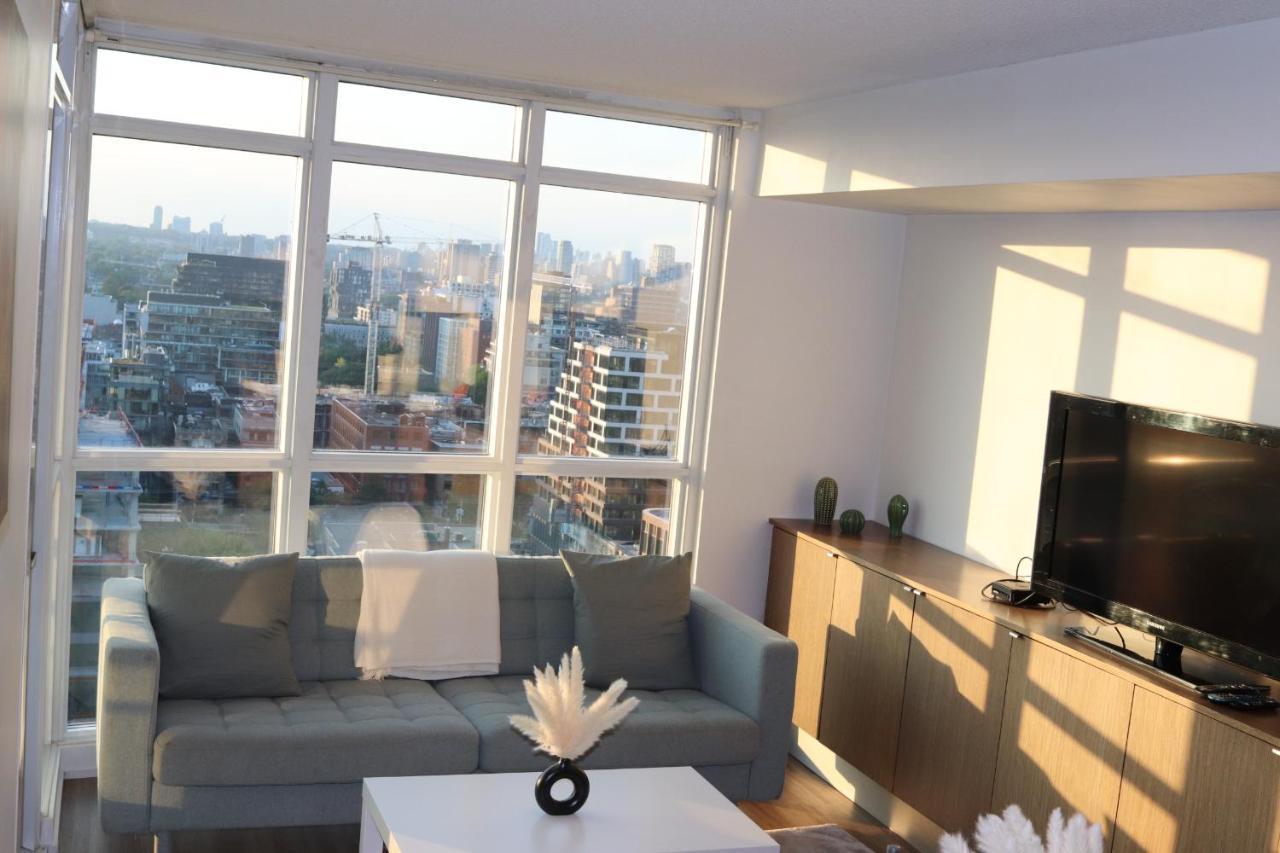 Cozy Condo In Downtown Toronto + Free Parking Buitenkant foto