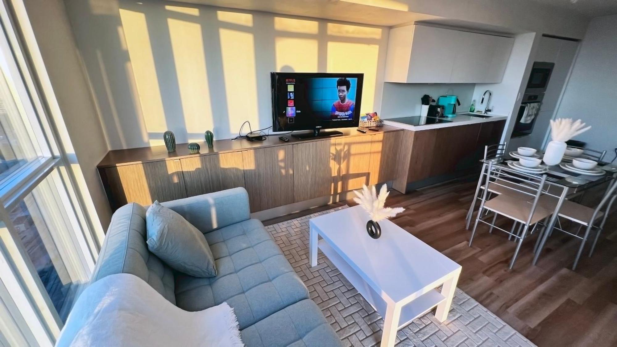 Cozy Condo In Downtown Toronto + Free Parking Buitenkant foto